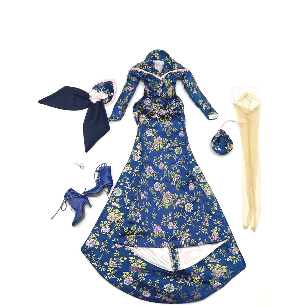 Tonner Cinderella Collection "Euphemias Day Stroll" Outfit Only